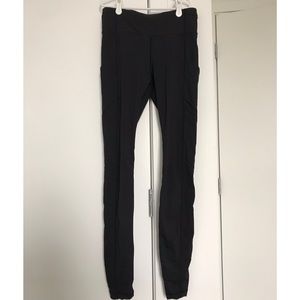 Lululemon Black Contour Legging, Size 4